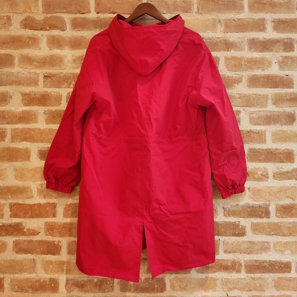 Windbreaker Red Raincoat / Wind Protectant Jacket with Black Buttons NWT Sz M - Picture 2 of 11